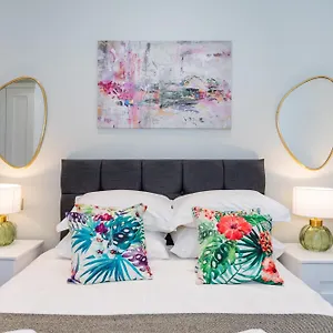 5 Star - The Ulsterville Residences - Free On-site Parking Belfast