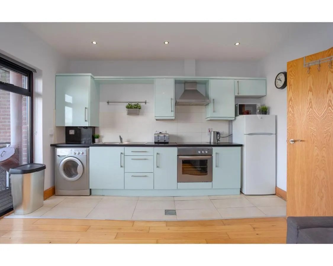 Central Belfast Apartments Eden Великобритания